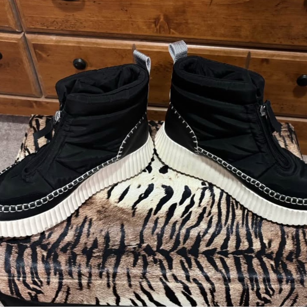 Dolce Vita Black and White Winter Boots - Picture 3 of 5
